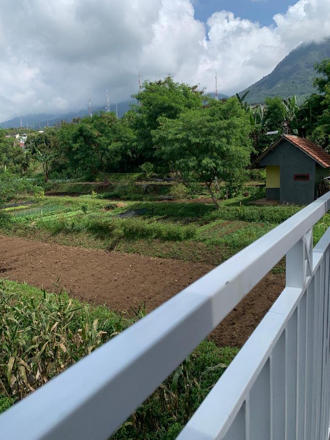 Kayz Villa Batu Dengan Kolam Renang Pribadi エクステリア 写真